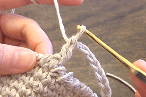 こま編みのバッグ：STEP 98/107