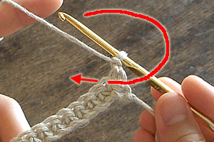 こま編みのコースター：STEP 14/36