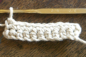 こま編みのコースター：STEP 22/36