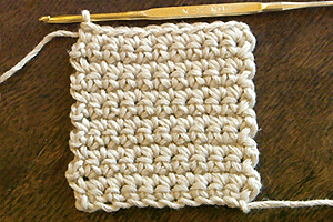 こま編みのコースター：STEP 23/36