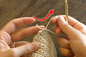 こま編みのコースター：STEP 25/36