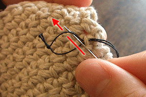 こま編みのコースター：STEP 32/36